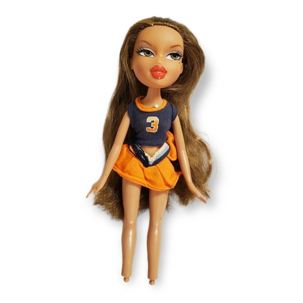 MGA Bratz 2005 Sportz Soccer Yasmin Brunette Brats Brat Doll Orange Lips Pretty